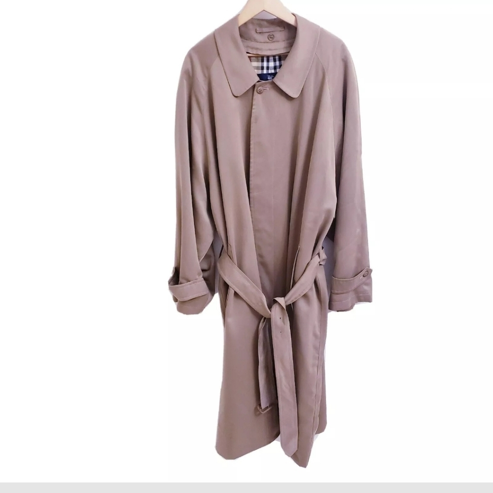 Burberry Men's Tan Belted Trench Coat, Interior Nova Check Pattern, Size 50R